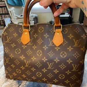 Authentic Louis Vuitton Monogram Speedy 30
